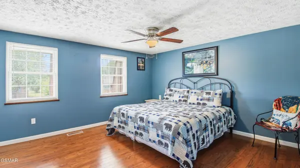 625 S Asbury Drive #11, Pigeon Forge, TN 37863