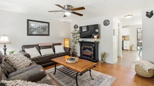 625 S Asbury Drive #11, Pigeon Forge, TN 37863