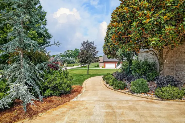 1758 Pearl Ave, Cookeville, TN 38506