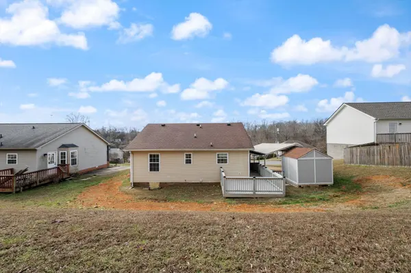 1007 Granny White Rd, Clarksville, TN 37040