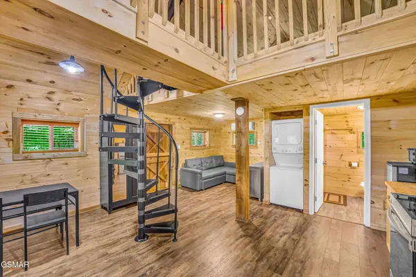 1222 S Hwy 32, Cosby, TN 37722