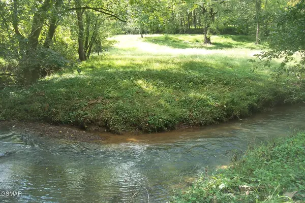 21 Chapman Highway, Seymour, TN 37865
