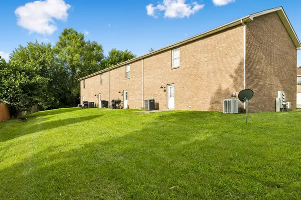604 Cory Dr, Clarksville, TN 37040