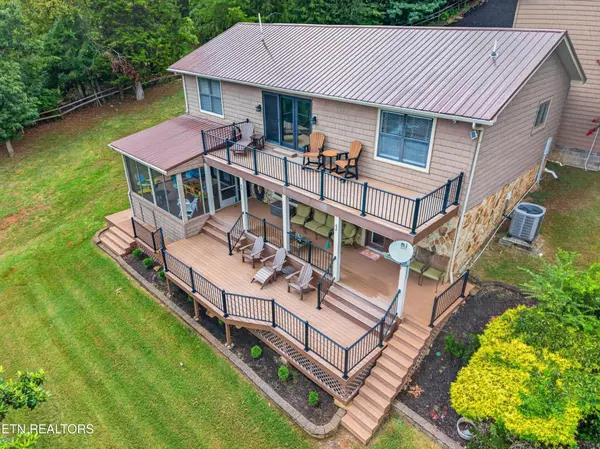 468 Trotline Rd, Dandridge, TN 37725