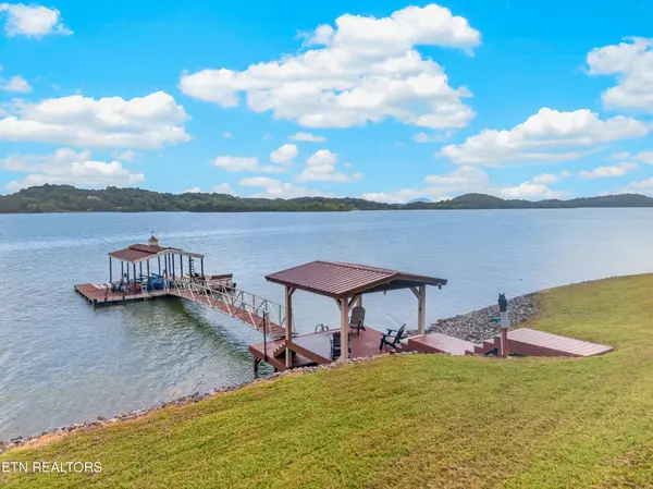 468 Trotline Rd, Dandridge, TN 37725