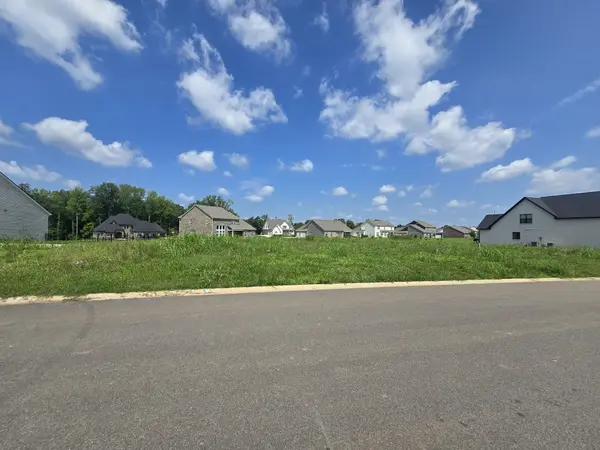 514 Foxglove Ln, Clarksville, TN 37043