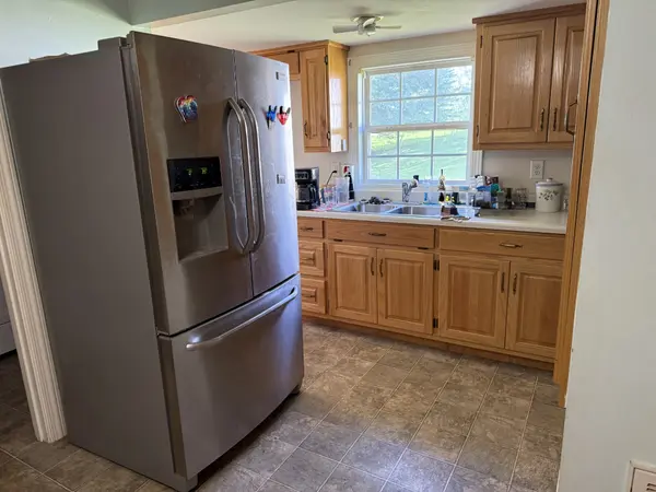 1203 E Main St, Decherd, TN 37324