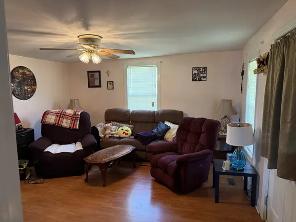 1203 E Main St, Decherd, TN 37324