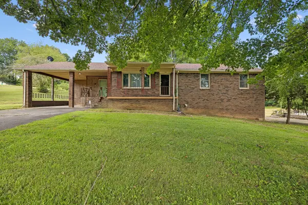 148 Maple St, Gordonsville, TN 38563