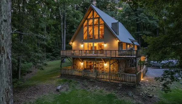 701 Cherokee Ridge Road, Pikeville, TN 37367