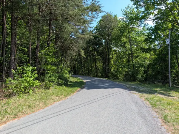 135 Garren Hart Lane, Spring City, TN 37381