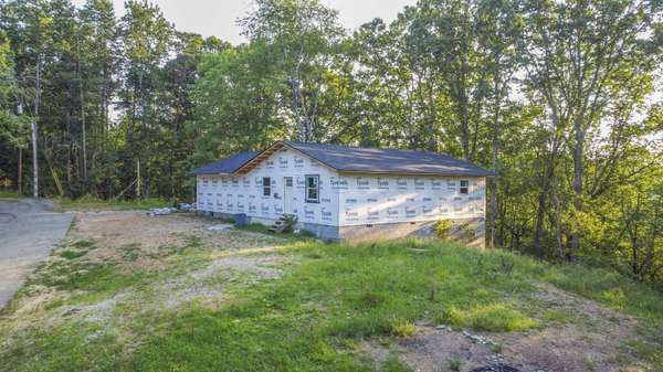 140 Mary Brown Lane, Rockwood, TN 37854