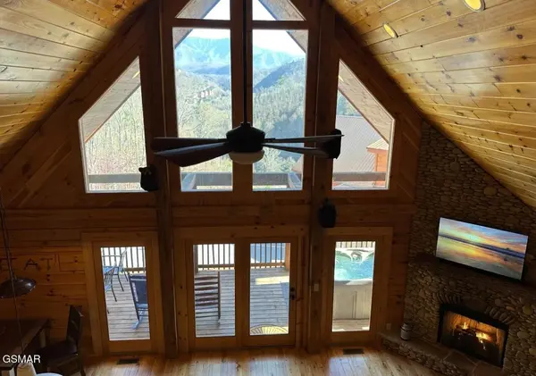 1110 Annes Road #U1, Gatlinburg, TN 37738