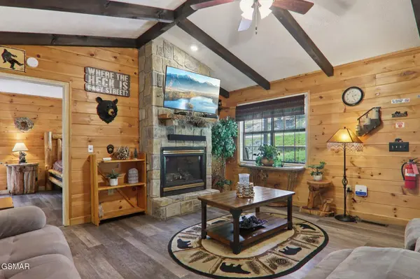 2746 Easy Street, Sevierville, TN 37862