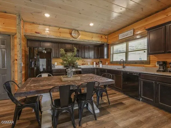 1654 Veterans Boulevard #1, Sevierville, TN 37862
