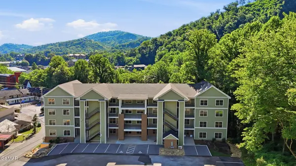329 Ownby Street #1404, Gatlinburg, TN 37738