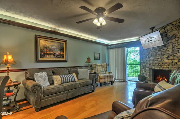 3621 Householder Street #APT 6, Pigeon Forge, TN 37863