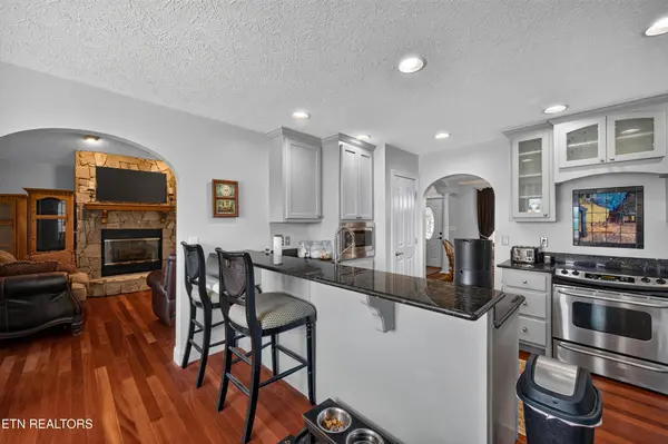 1339 Jim Fain Rd, Sevierville, TN 37876