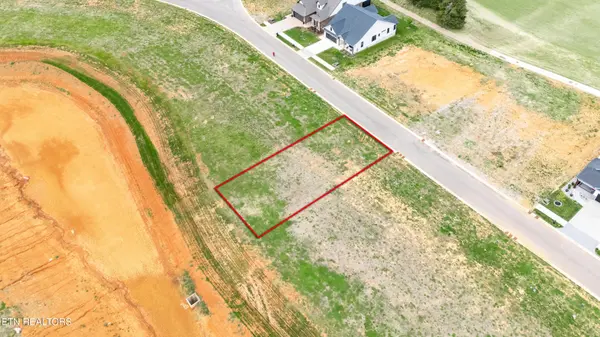696 Black Bear Circle, Loudon, TN 37774