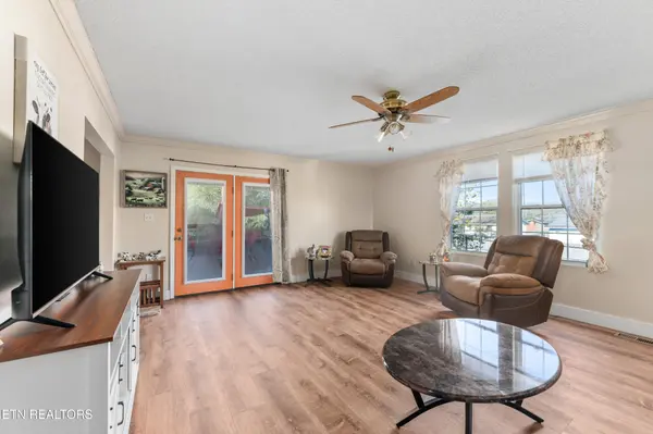 218 Christin Drive, Clinton, TN 37716