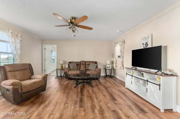 218 Christin Drive, Clinton, TN 37716