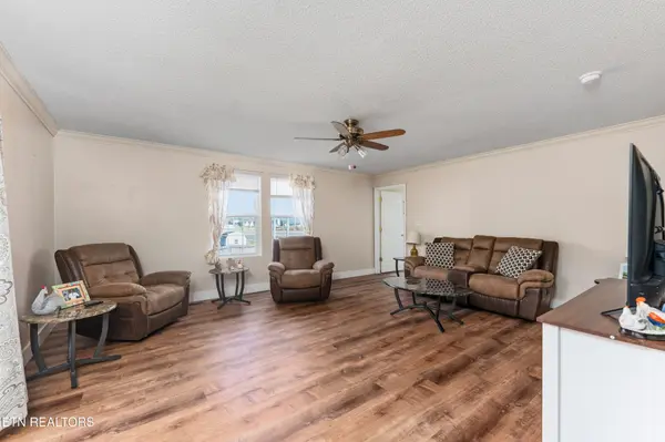 218 Christin Drive, Clinton, TN 37716