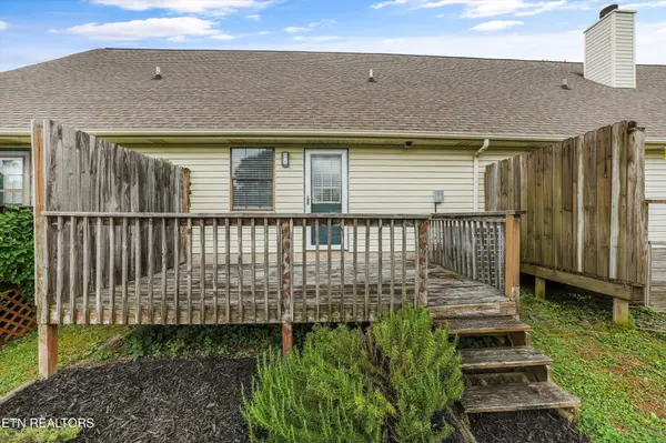 9005 Fountain Brook Lane, Knoxville, TN 37923