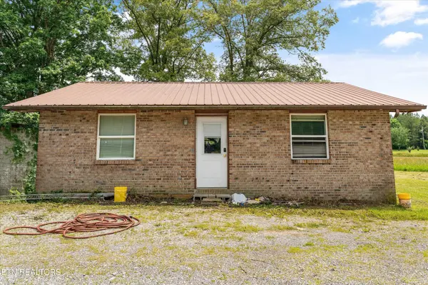 9476 Morgan County Hwy, Sunbright, TN 37872