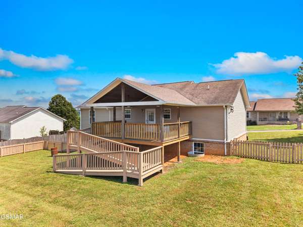 620 Hills Gate Circle, Seymour, TN 37865