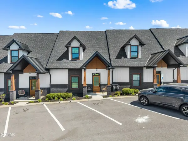 422 Fleeta Williams Way, Sevierville, TN 37862