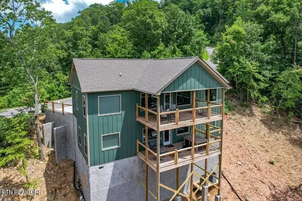 3321 Grouse Ridge Lane, Sevierville, TN 37862