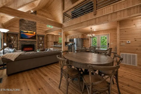 1218 N Baden Drive, Gatlinburg, TN 37738