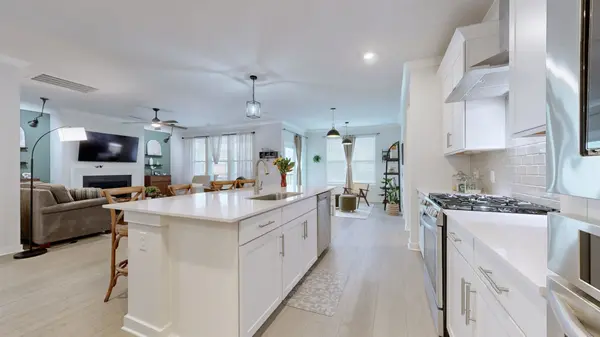 2669 Augusta Trace Dr, Columbia, TN 38401