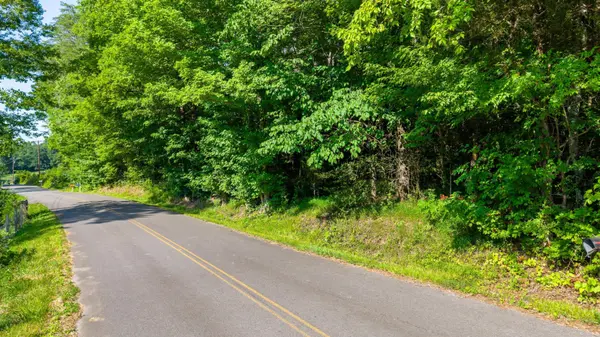 772 Rabbit Valley Rd Nw, Cleveland, TN 37312