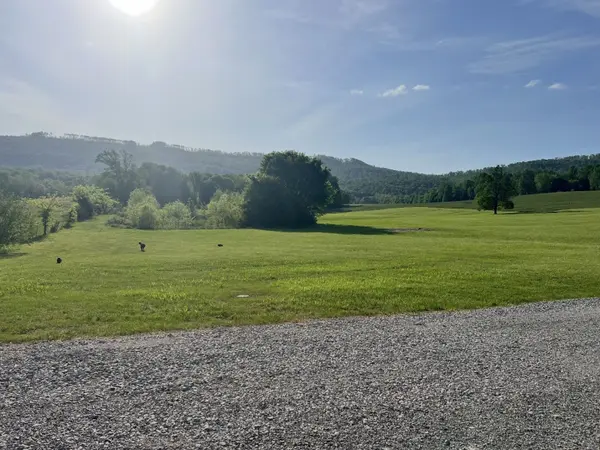 215 Harper Ln, Mcminnville, TN 37110