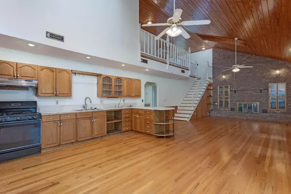 165 Paglen Ridge Drive, Pikeville, TN 37367