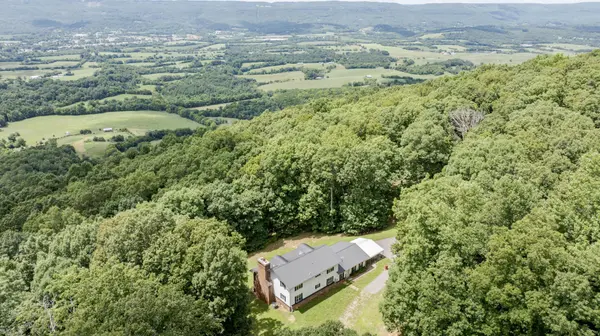 165 Paglen Ridge Drive, Pikeville, TN 37367