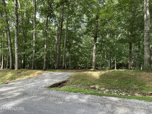 156 Glenwood Drive, Crossville, TN 38558
