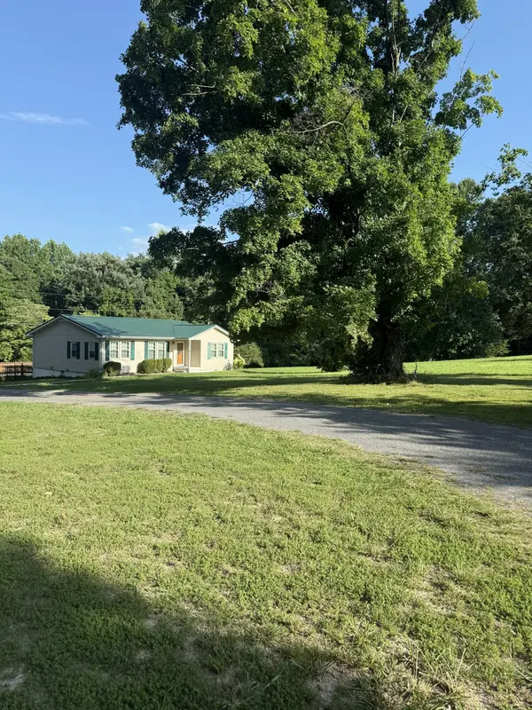 186 Adams Road, Ocoee, TN 37361