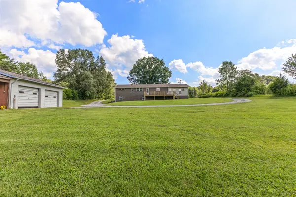 1283 Bandy Rd, Ashland City, TN 37015
