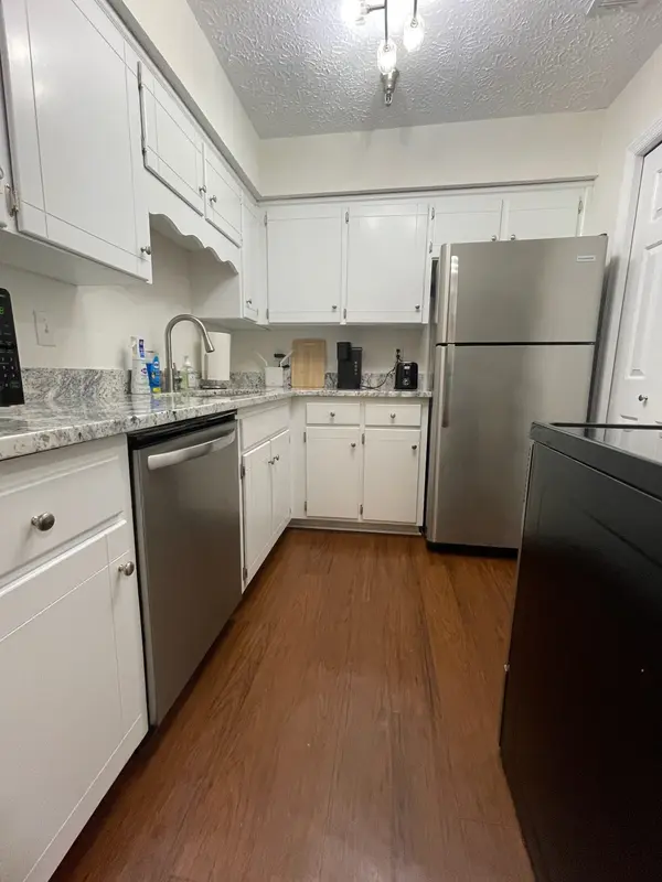 1808 State St #211, Nashville, TN 37203