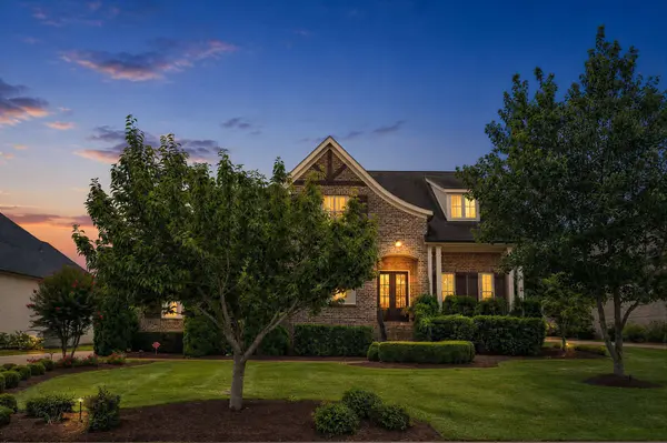 4137 Banner Square Ln, Arrington, TN 37014
