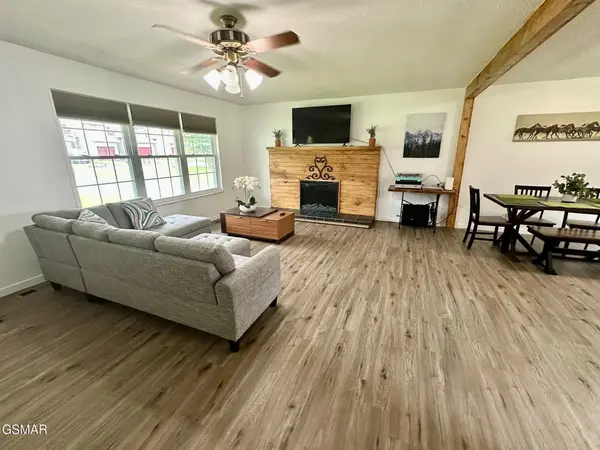 2669 High Valley Drive, Pigeon Forge, TN 37863