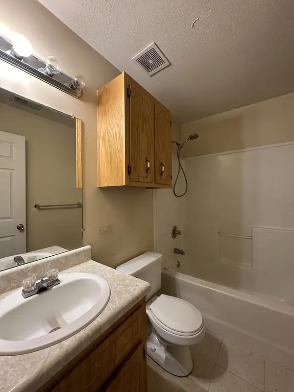 272 Executive Ave #A, Clarksville, TN 37042
