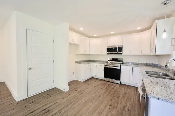 2013 Rosemary Dr, Clarksville, TN 37042