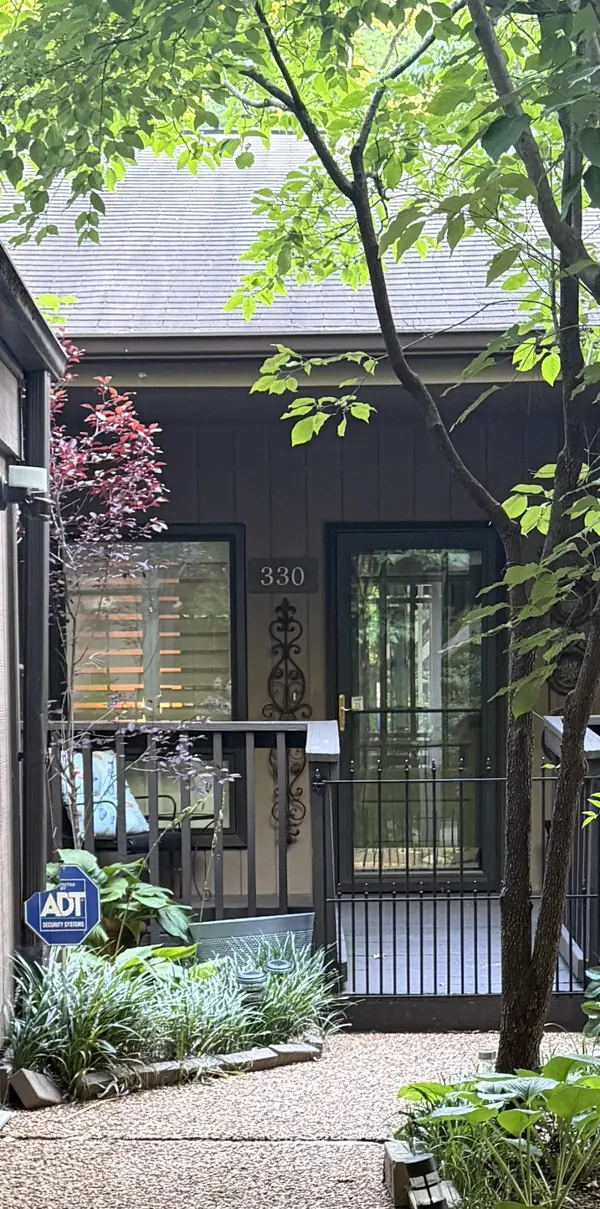 330 Chimney Hl, Nashville, TN 37221