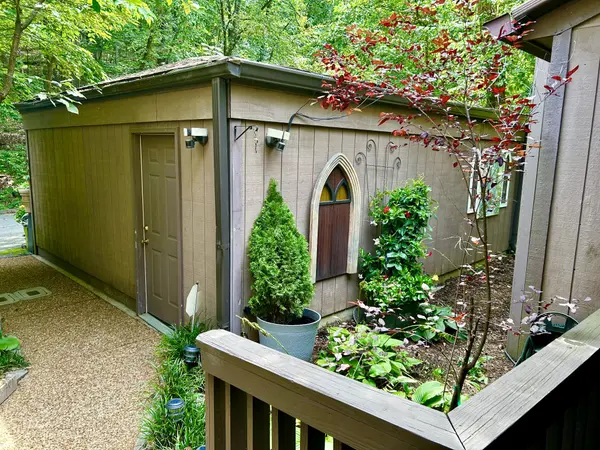 330 Chimney Hl, Nashville, TN 37221