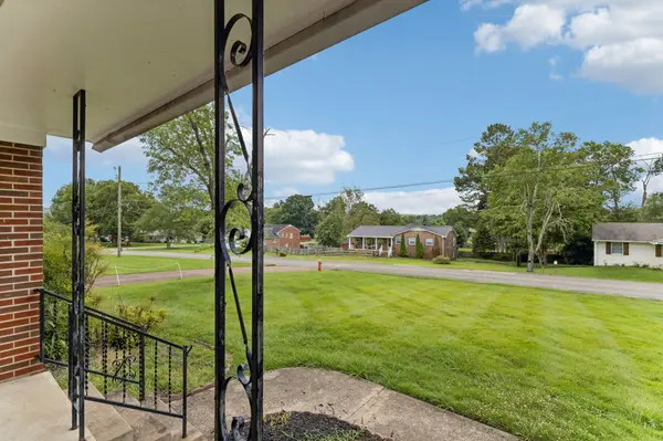 950 Fairlane Dr, Lewisburg, TN 37091