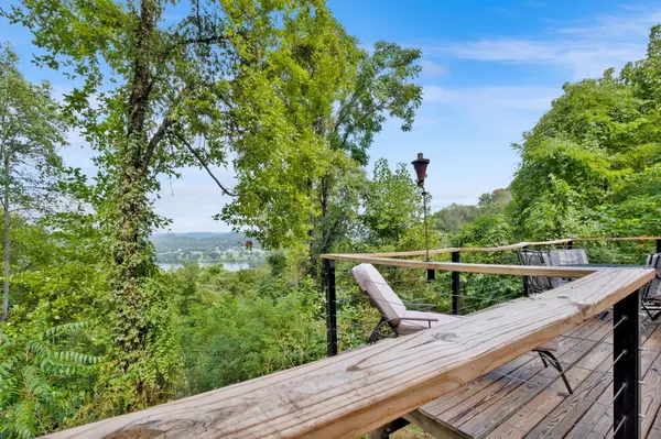225 Grishom Ln, Granville, TN 38564