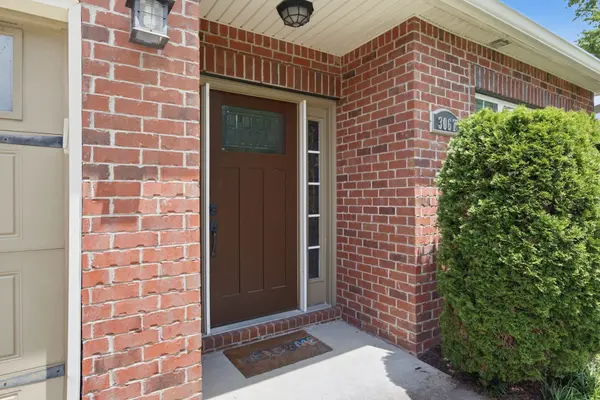 3067 Whitland Crossing Dr, Nashville, TN 37214